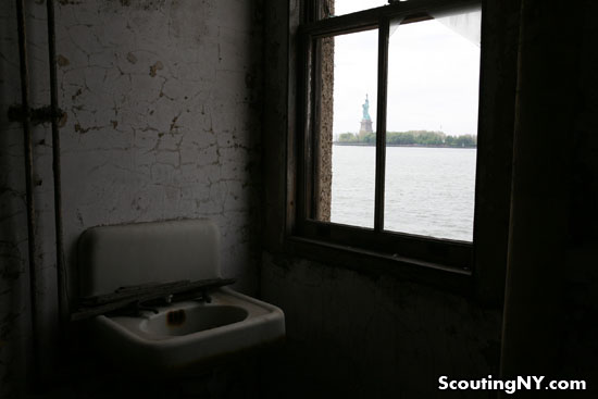 ellis Island hospital complex